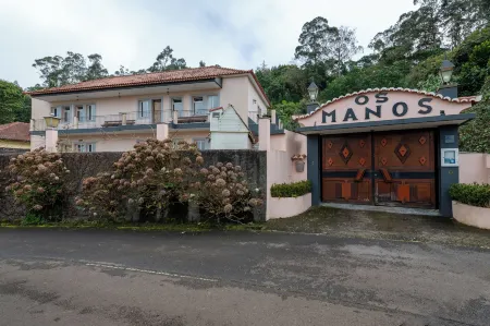 Casa Os Manos
