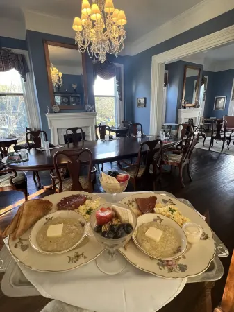 The Front Street Inn Отели в г. Уилмингтон