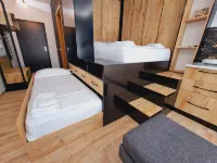 Teo's Deluxe Studios