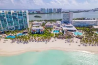 Beachscape Kin Ha Villas & Suites โรงแรมใน