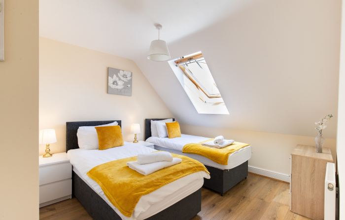 Velvet 1-Bedroom Penthouse, Clockhouse, Hoddesdon