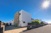 Camelot ​Holiday Homes by LIVVO