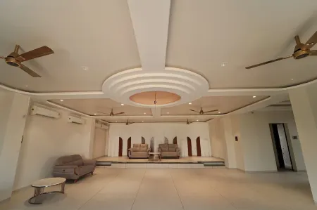 Pandharipuram Palace Отели в г. Pandharpur