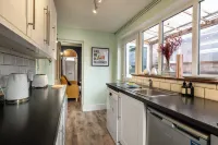 伍斯特洛厄爾街 - 舒適的2臥室 Worcester District住宿飯店