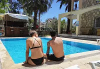 Çileks Apart Otel - Private Pool