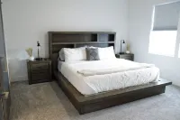 Prime Central Downtown Meridian, Spacious 4-Bedroom House with attached garage