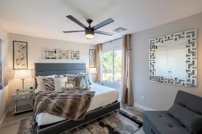 7BR Paradise w/ HEATED Pool/Game Room/Hot Tub