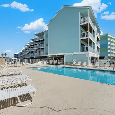 Romar Beach 203