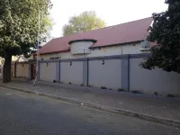 Defountain Guest House Hotels in Yeoville