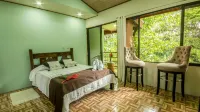 Cabañas Río Escondido en la Fortuna Hotels in San Ramon