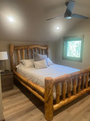 BRAND NEW!! 3-bedroom cabin in fantastic Two Rivers North, free WiFi
