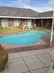 Kennzy Guesthouse - Pool