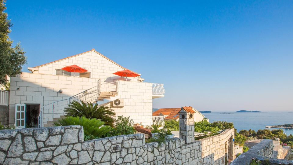 Studio Apartments Andrijana