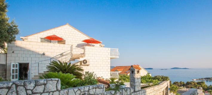 Studio Apartments Andrijana Hoteles en Mlini