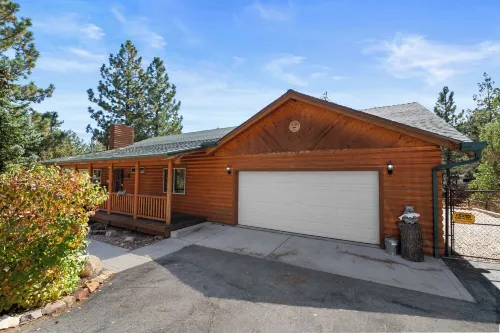 Sugarbear Cabin Hotels in Sugarloaf