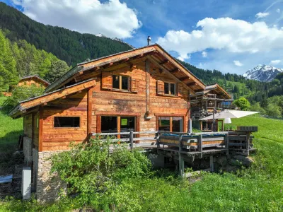 Chalet Gaea Hotels near Siviez (station aval)