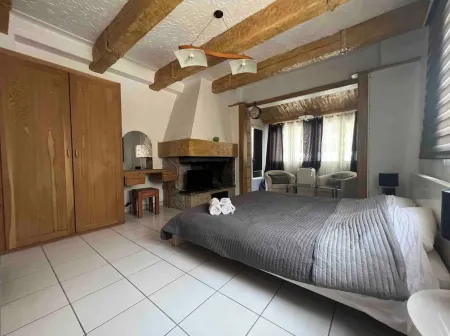 Large Panoramic Villa Retreat Отели рядом с достопримечательностью «EURECOM»