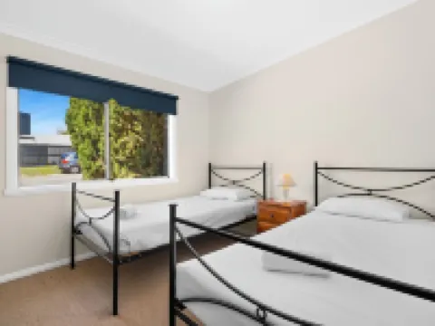 PARKSIDE BEACH HOUSE DOG FRIENDLY 450m BEACH Hotels in Torquay