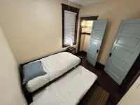 Spacious and fully equipped 3 bedroom apartment near Cleveland Clinic and CWRU