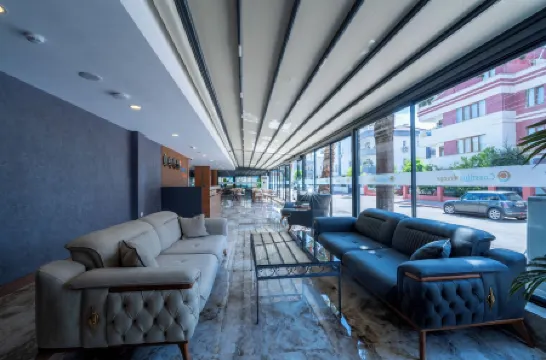 Coastline Orange Hotel Отели рядом с достопримечательностью «Пляж Коньяалты»