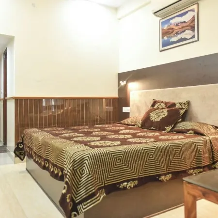 Munish Resorts