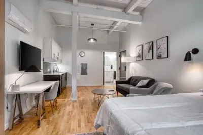 Lux Boutique Large Private LOFT Pratt St Hartford Hotels near University of Hartford