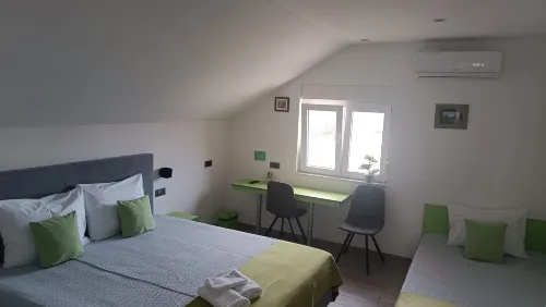 Rooms Jelak - Homestays
