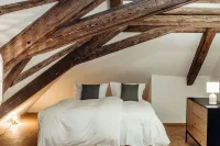 Großes Design Apartmentinnenstadtgruppe&familie