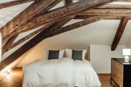 Großes Design Apartmentinnenstadtgruppe&familie