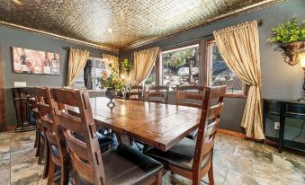 Boulder Bay Park Lakefront - Across the Street from the Lake and Boulder Bay Park! Hot Tub!