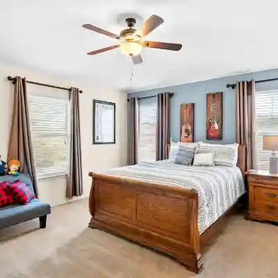HOT TUB Garden Spa Near Sea World, Six Flags, Lackland, and Downtown Rooms