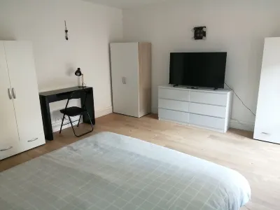 Appartement Neuf Pour 6 Personnes Face au Parc du Château Hôtels à proximité de : Parc du Château de Vizille