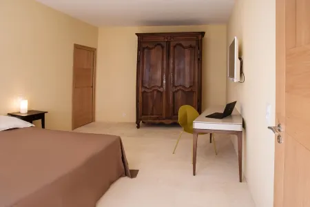 Former fisherman's house with pool in the heart of Old Cotinière