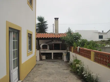 Between Nazareth and S. Pedro de Moel