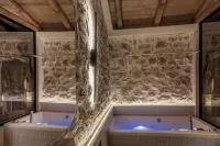Acro Upscale Residences - Hot Tub