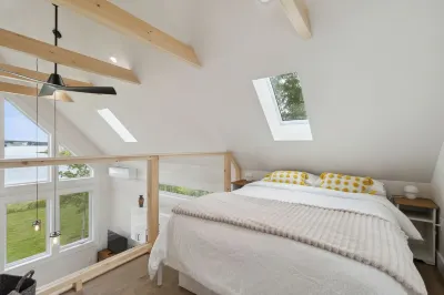 Cozy Bells Cove Retreat – Stylish Loft with Harbour Views & Walkability Hotels near Shelburne's Museums by the Sea