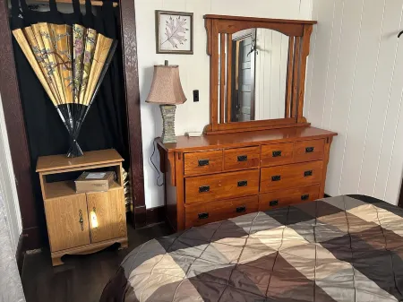 Cozy house / small town living.  Attractions include trout capital of Minnesota