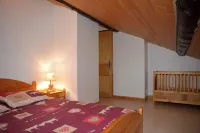 Gite in a traditional farmhouse. Terrace with swimming pool. Pets allowed Hotels in Hauteluce