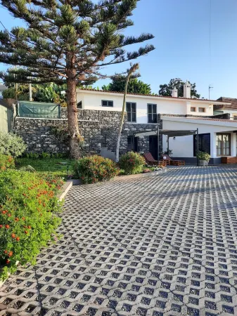 Dr. Cabral Barreto Отели рядом с достопримечательностью «Igreja de Sao Bento»