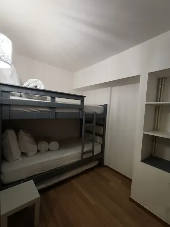 7-person apartment at the foot of the slopes (fully renovated) Отели в г. Эм