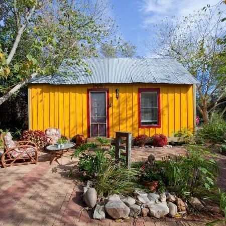Private Respite Breathe Deeply Cabin with Garden, SwimSpa/Hot Tub, Fire Pit
