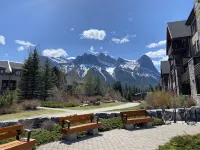 Gorgeous Luxury Mountain View Condo