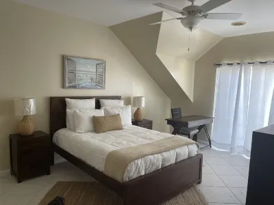 Lagoon Luxury at Sandyport
