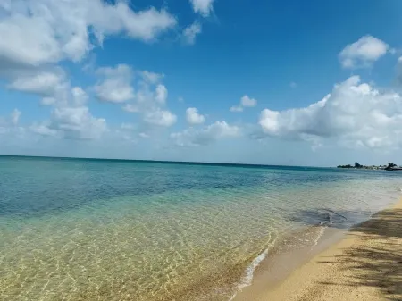 Combate Beach View - Apt 1 Отели в г. Бокерон