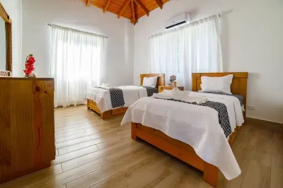 Mountainside retreat on la montaña Isabel de Torre