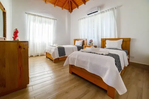 Mountainside retreat on la montaña Isabel de Torre