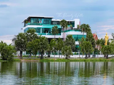 The Beverly Hills Hotel Hotels near Wat Yong Yaeng