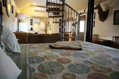 Cowboy Cottage country charm in the city - 2 estrellas