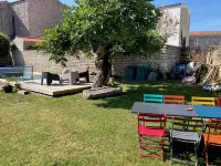 In the heart of the island: spacious, fully-equipped accommodation with garden and pool