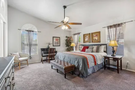 Beautiful n Cozy - Great Location - Private Heated Pool Отели рядом с достопримечательностью «Окотильо Голф Клаб»